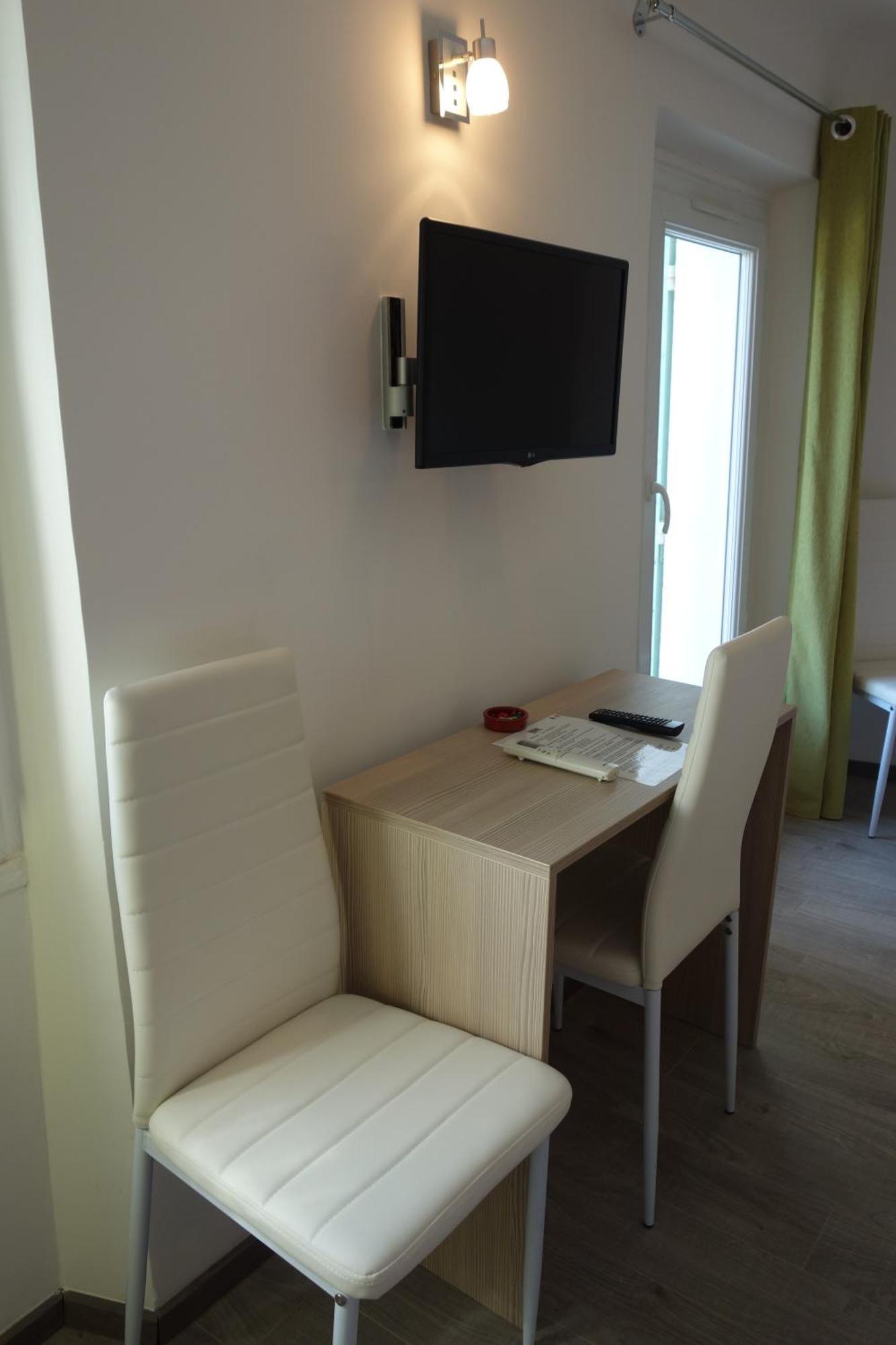 Hotel Le Prejoly Saint-Vallier-de-Thiey Kamer foto