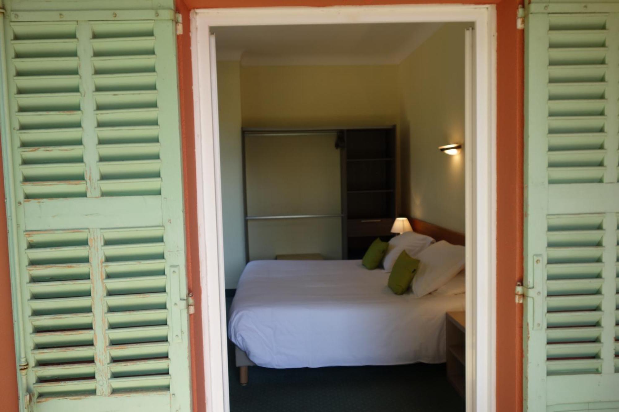 Hotel Le Prejoly Saint-Vallier-de-Thiey Kamer foto