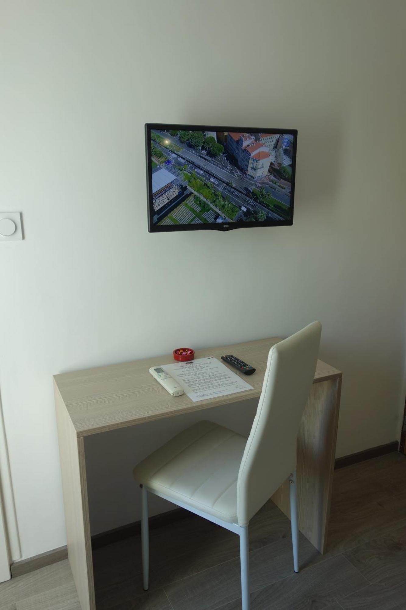 Hotel Le Prejoly Saint-Vallier-de-Thiey Kamer foto
