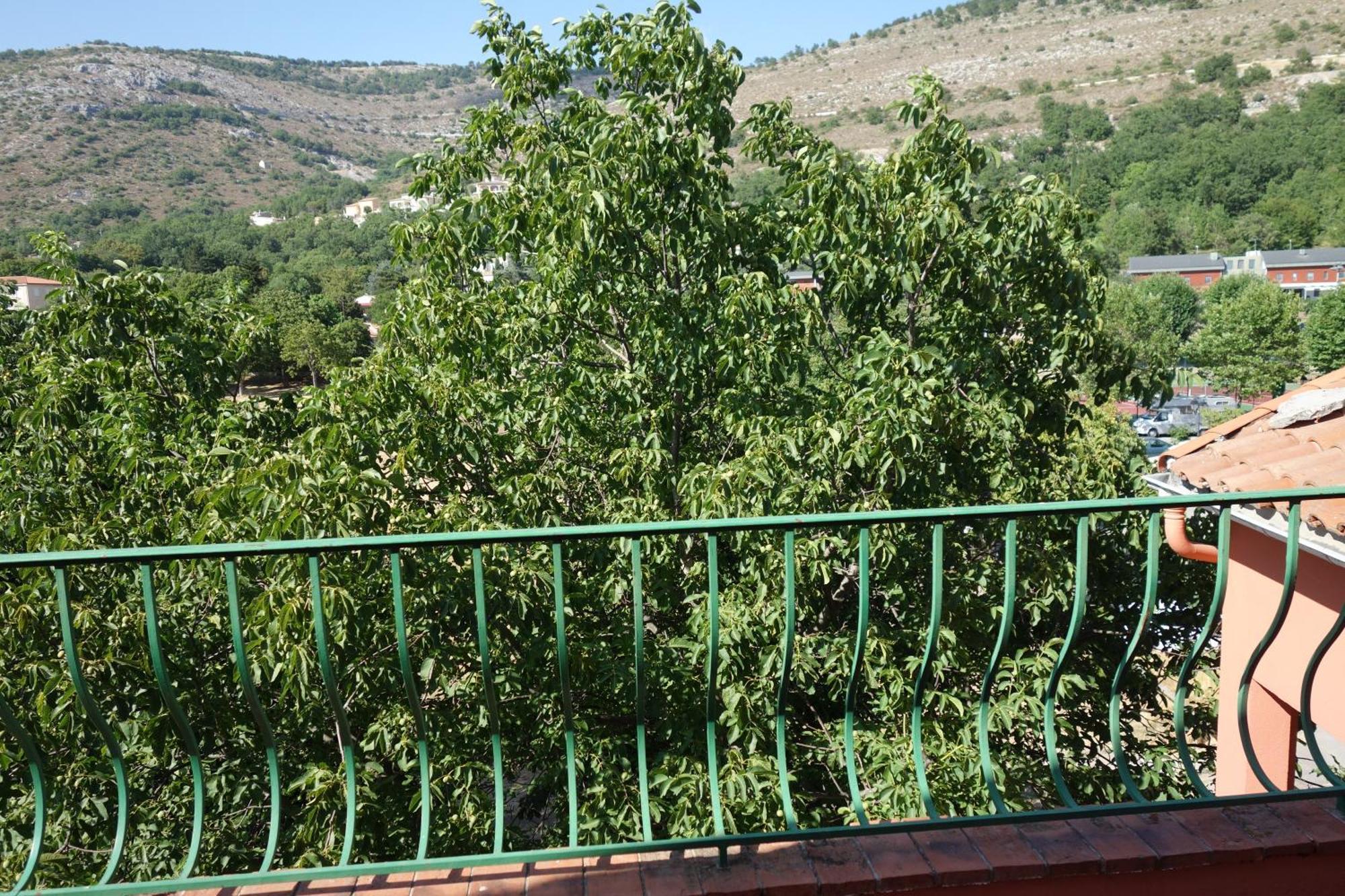 Hotel Le Prejoly Saint-Vallier-de-Thiey Kamer foto