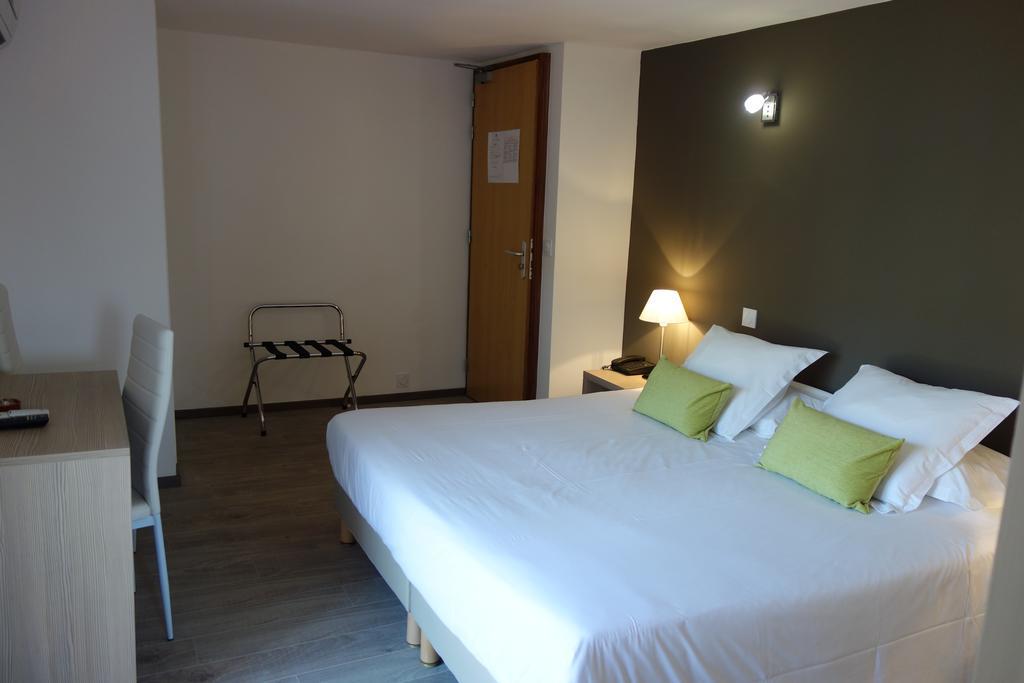 Hotel Le Prejoly Saint-Vallier-de-Thiey Buitenkant foto