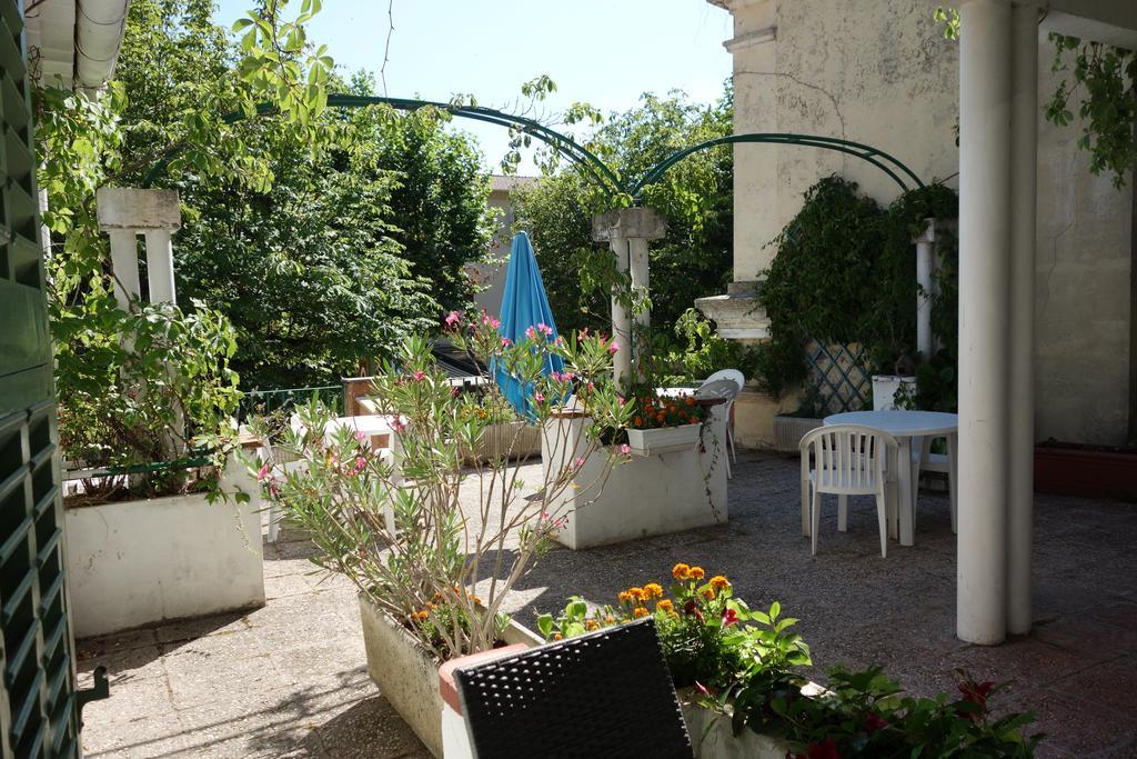 Hotel Le Prejoly Saint-Vallier-de-Thiey Buitenkant foto